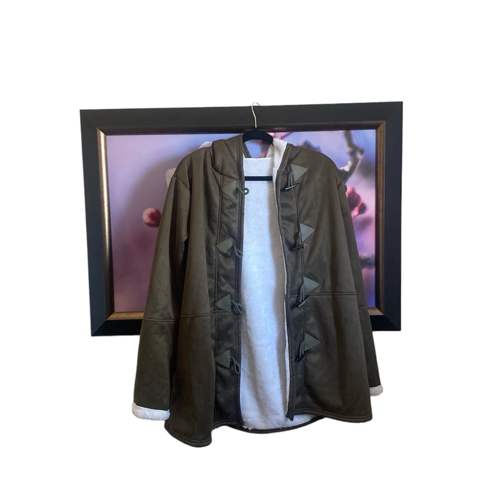 Soft jacket with clips, NWOT